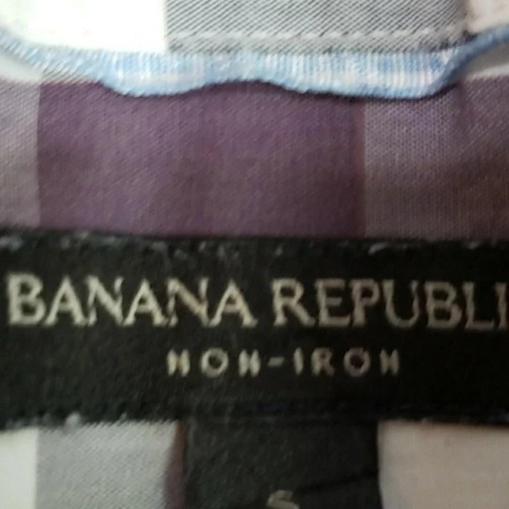 Banana Republic Dress Shirt Mens Small 14.5 Purple Gingham Non Iron Long Sleeve